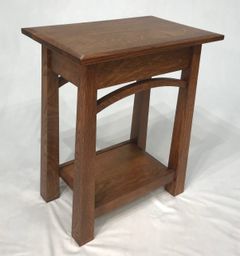 Amish Madison Bow Arts and Crafts Chairside Table