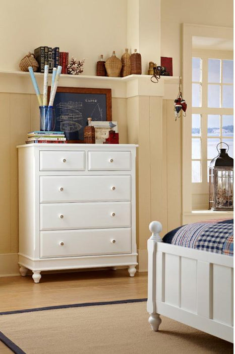 Hillsdale Furniture Lake House 5 Drawer Chest in White